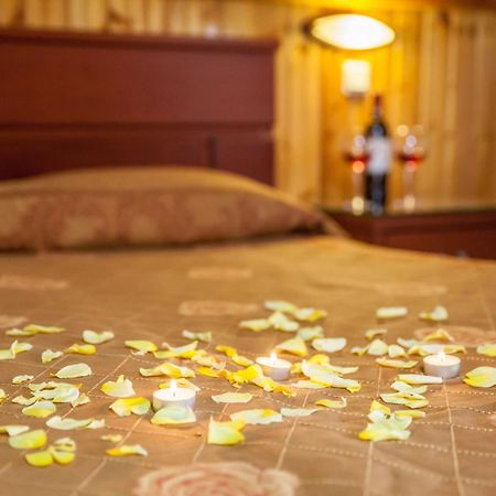 Tasia Mountain Hotel Hania Phòng bức ảnh
